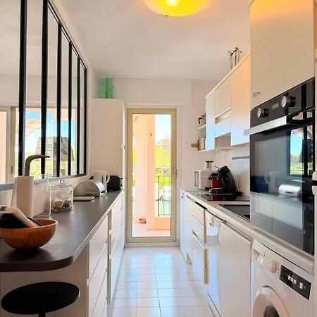 Marina Iles Cannes Port View Terrace * מאנדליה-לה-נאפול